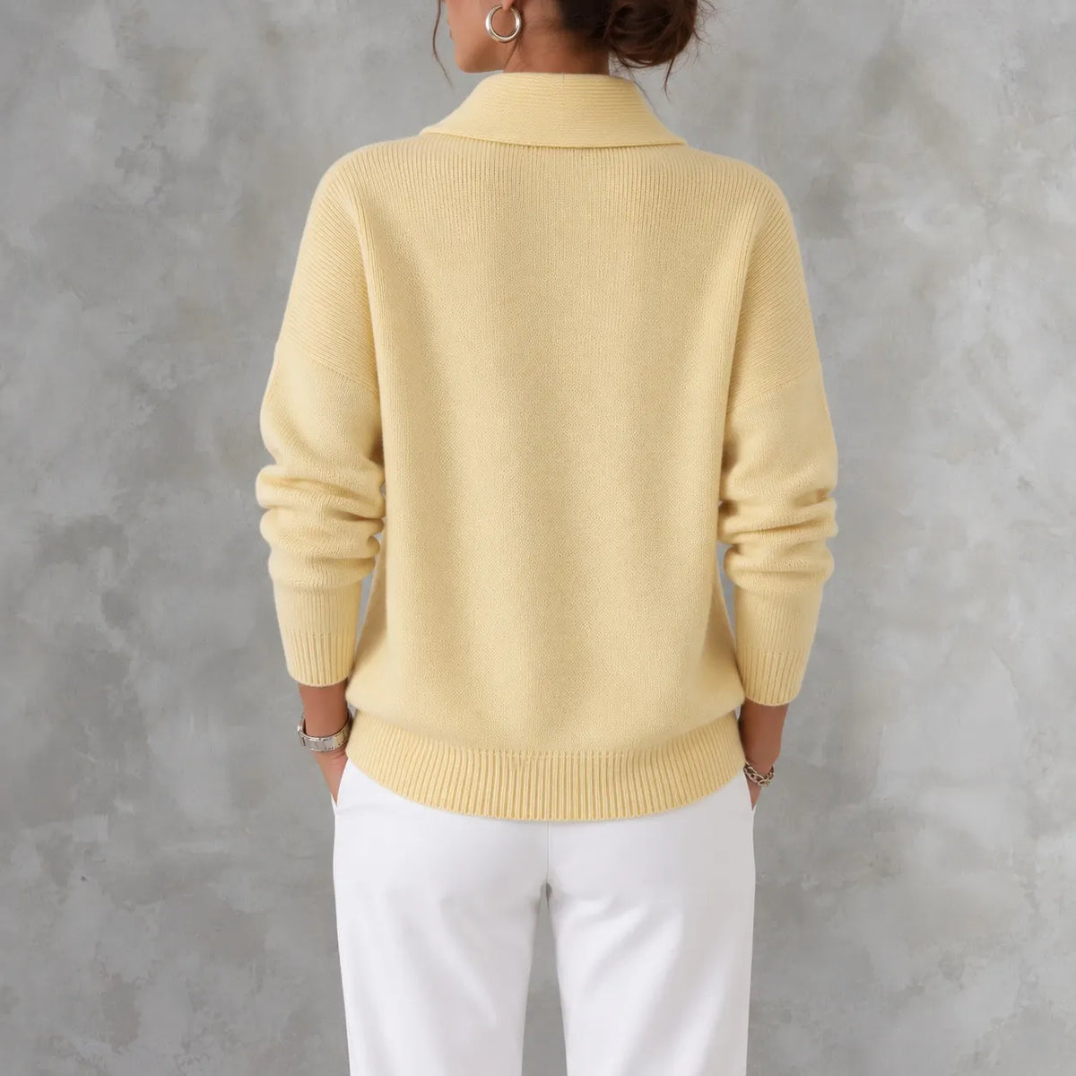 Adriana | Jersey de Punto con Cuello Chal y Botones