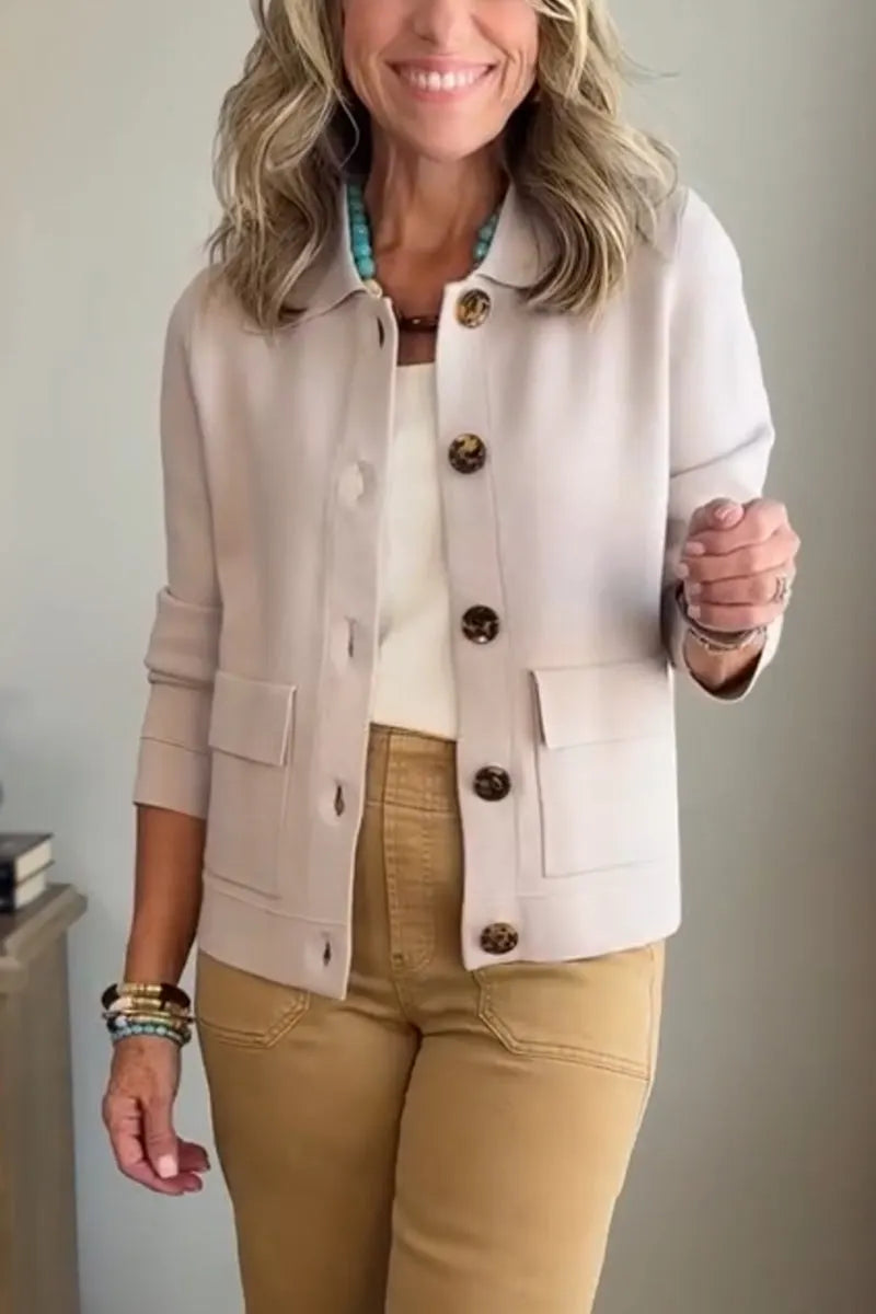 Valeria | Chaqueta Elegante con Solapas y Botones