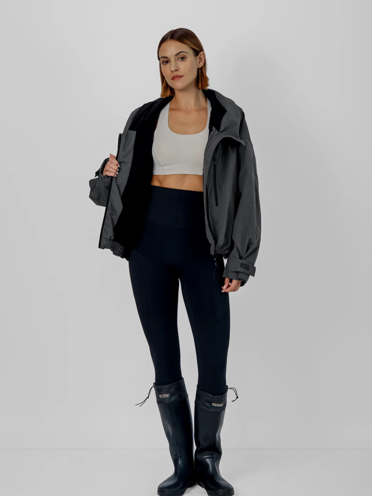 Chaqueta impermeable oversize y de talla única con tecnología STM-TEX™.