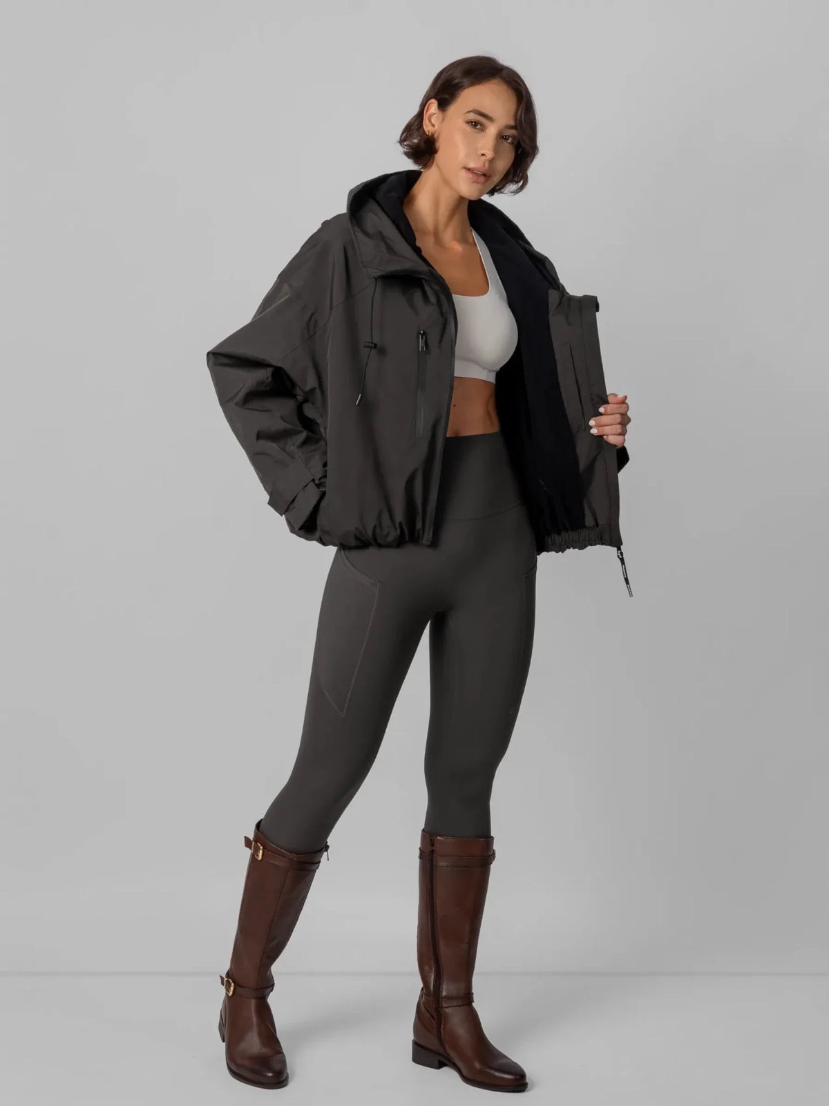 Chaqueta impermeable oversize y de talla única con tecnología STM-TEX™.