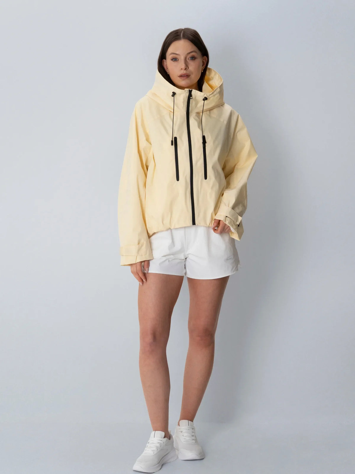 Chaqueta impermeable oversize y de talla única con tecnología STM-TEX™.