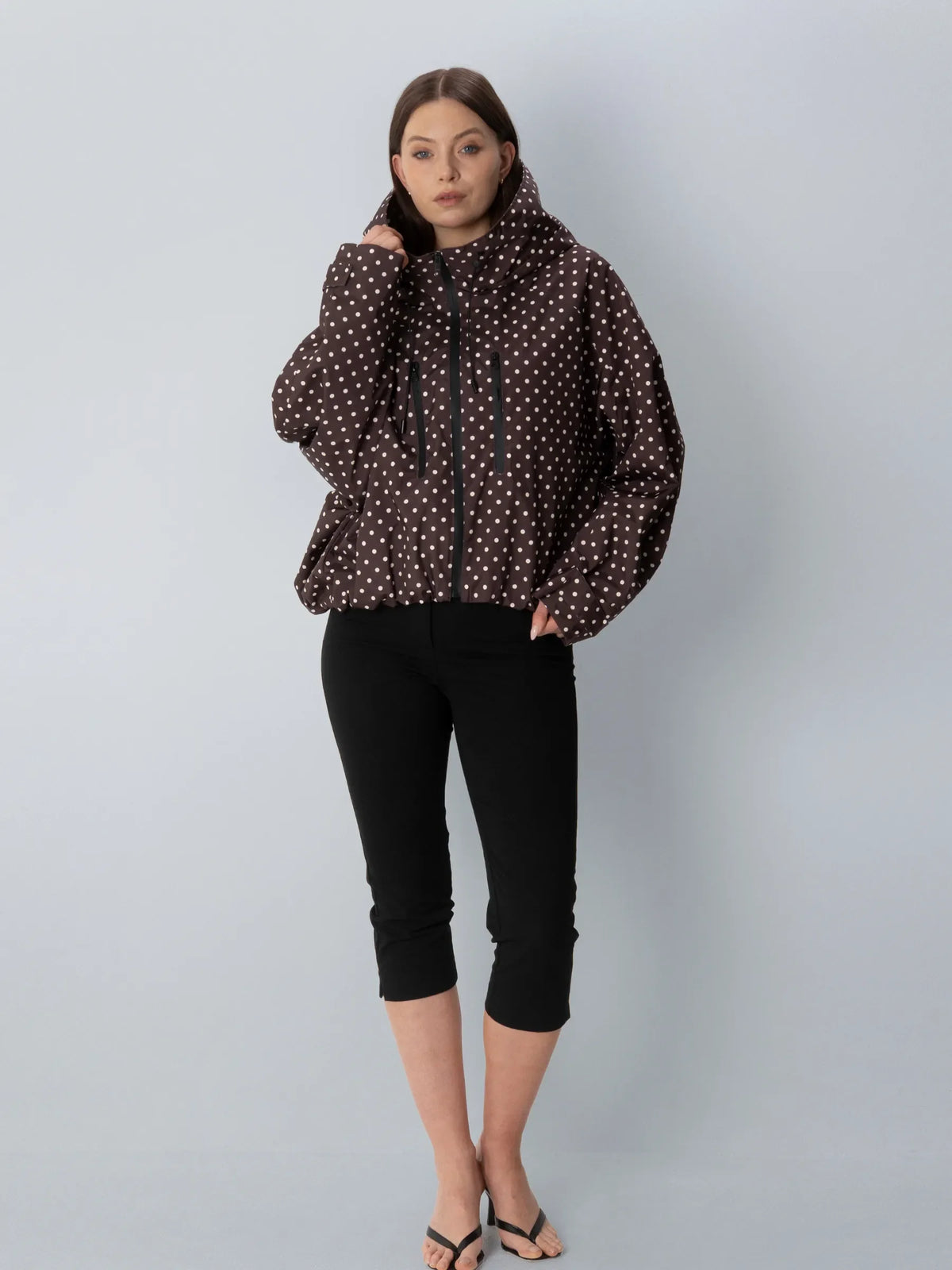 Chaqueta impermeable oversize y de talla única con tecnología STM-TEX™.